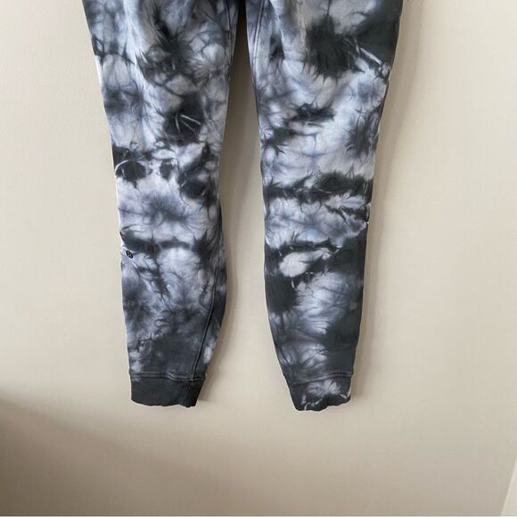 LULULEMON Warm Down Jogger *Earth Dye -Earth Dye Stone - Picture 10 of 12